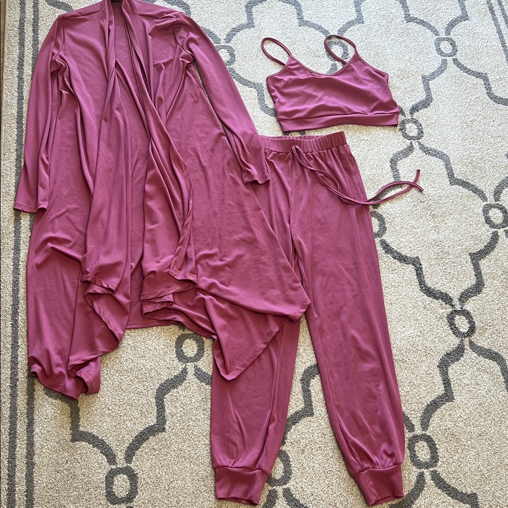 Pink Lily size small women’s. 3 pc. set